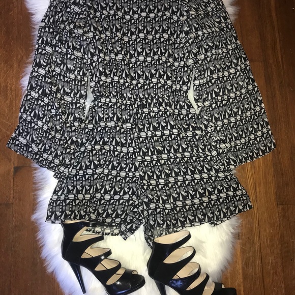 ✨Kimono Sleeve Romper by Fire Los Angeles✨ - Picture 5 of 6